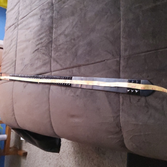 Men's Black Pyramid Studded Belt - Picture 6 of 7